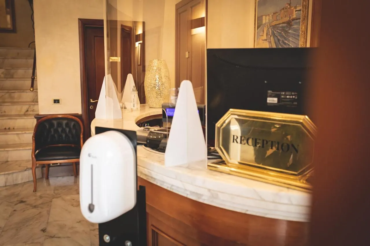 Hotel Posta Cecina